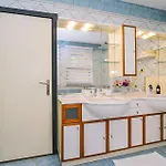 Luxurious In With Sauna * Jurdani