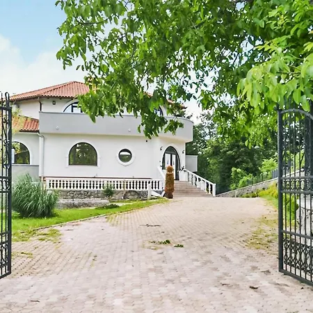 Prázdninový dům Luxurious In With Sauna *